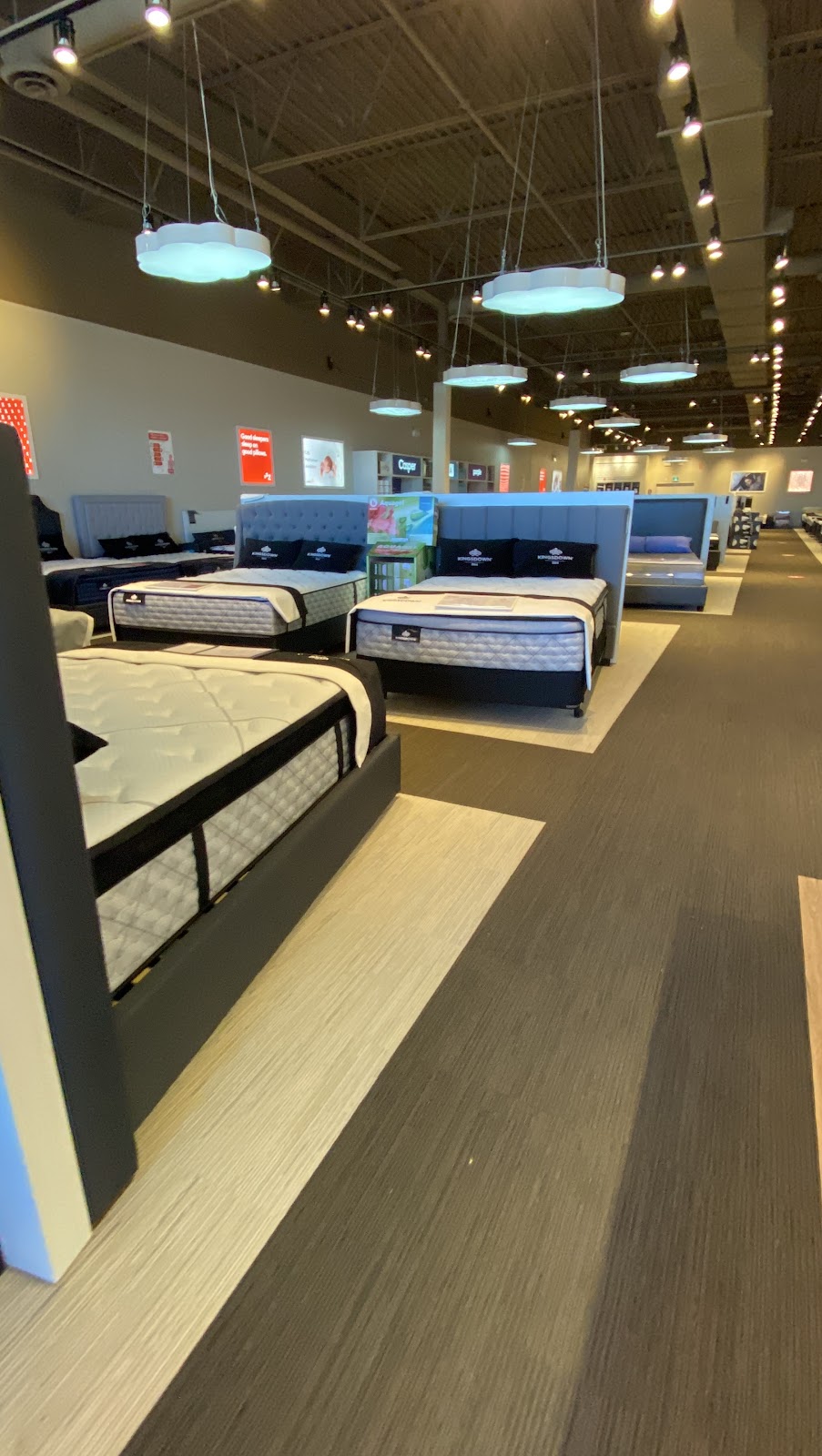 Sleep Country Canada | 32700 South Fraser Way, Abbotsford, BC V2T 4M5, Canada | Phone: (604) 852-3300