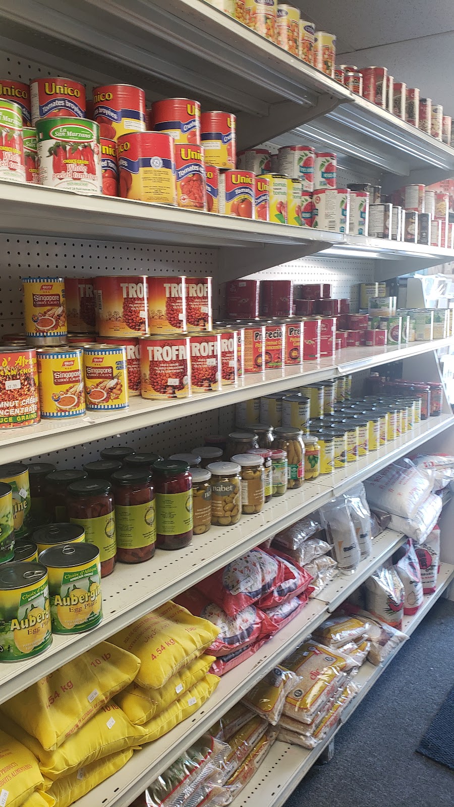 Korems Foods & Variety Store | 1724 Montréal Rd, Gloucester, ON K1J 6N5, Canada | Phone: (343) 984-4455