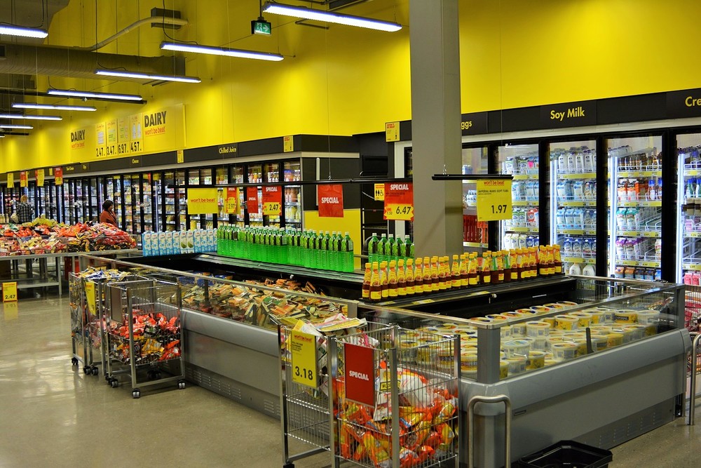 Daniels No Frills | 620 Eglinton Ave W, Mississauga, ON L5R 3V2, Canada | Phone: (866) 987-6453