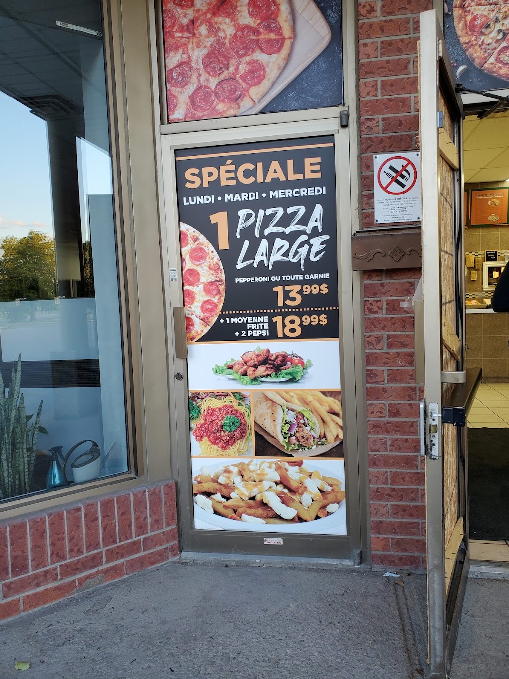 La Station Pizza - Boisbriand | 3052 Chem. de la Rivière-Cachée, Boisbriand, QC J7H 1H9, Canada | Phone: (450) 818-5454