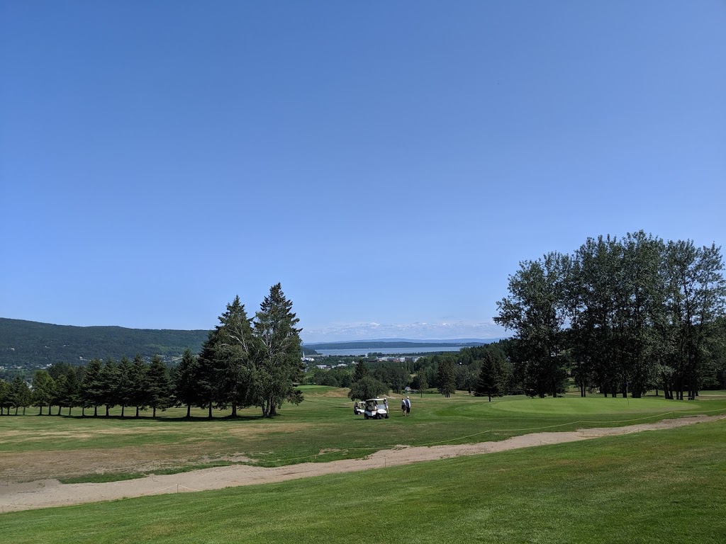 Club de golf Le Loup de Baie St-Paul | 40 Chemin de lÉquerre, Baie-Saint-Paul, QC G3Z 2Y7, Canada | Phone: (418) 435-2117