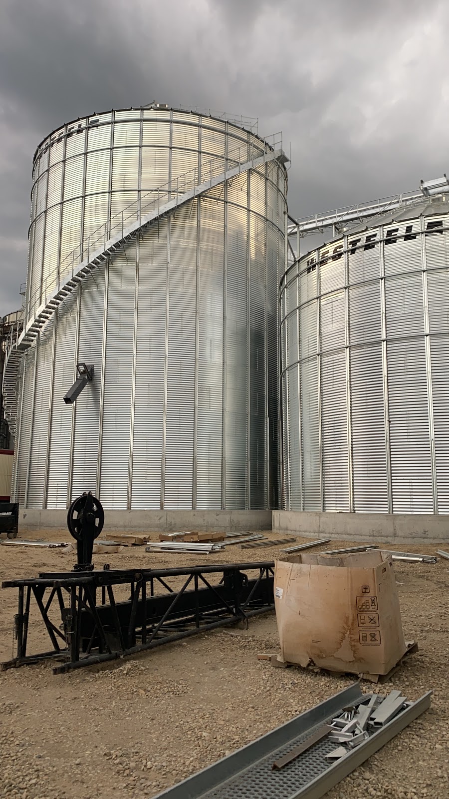 J.J. Grain Leg System Inc. | 1 Heritage Pl, Barnwell, AB T0K 0B0, Canada | Phone: (306) 317-6490