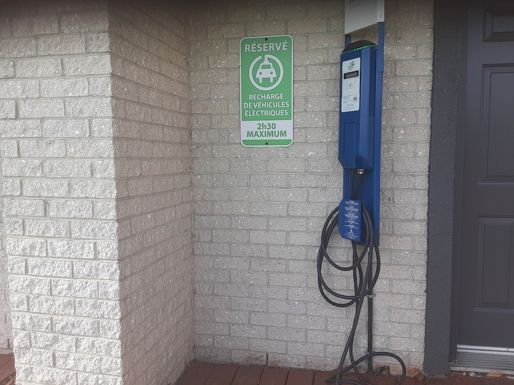 Circuit électrique Charging Station | 80 Bd Cartier, Rivière-du-Loup, QC G5R 2N1, Canada | Phone: (800) 686-9243