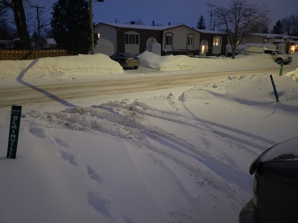 Déneigement Blainville | 17082 Rang Ste Marguerite, Mirabel, QC J0N, Canada | Phone: (450) 475-8778