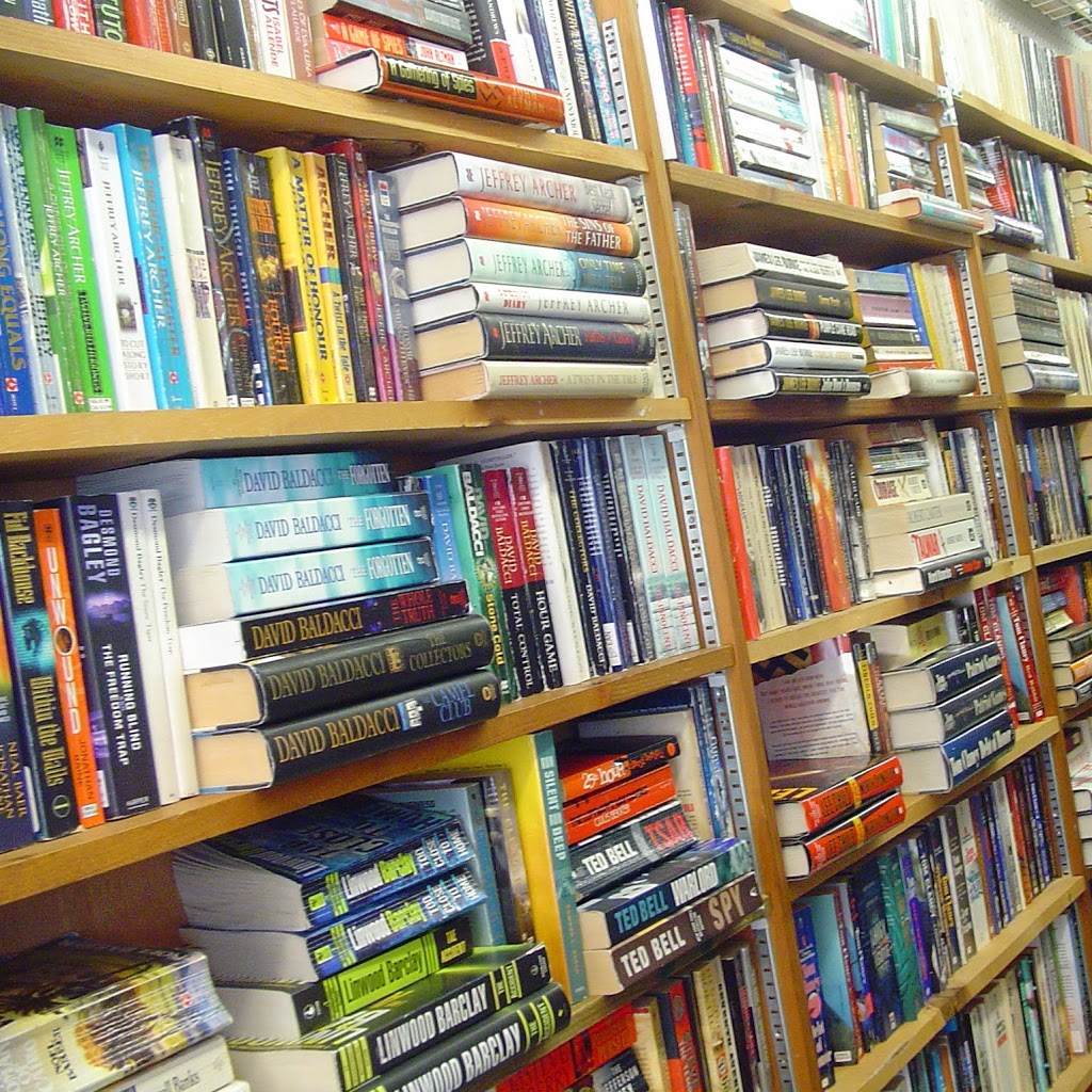 By The Lake Books | 5295 Lakeshore Rd, Burlington, ON L7L 1C7, Canada | Phone: (905) 639-4622