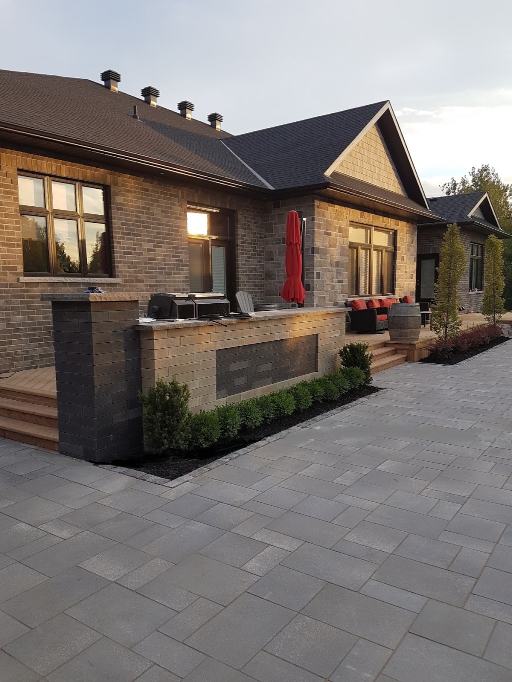 Harry Kamstra And Sons Landscaping | 4665 Liberty St N, Bowmanville, ON L1C 3K6, Canada | Phone: (905) 263-4230