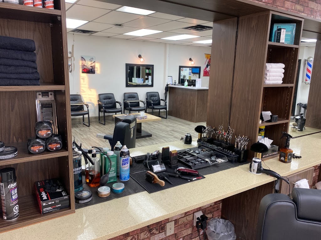 Chelsea BarberShop Calgary | 3604 52 Ave NW #118, Calgary, AB T2L 1V9, Canada | Phone: (403) 284-0032