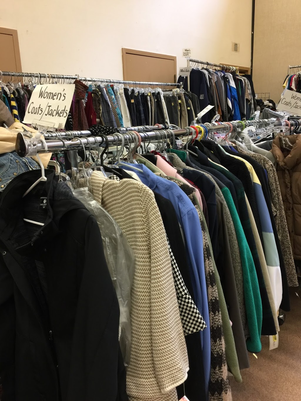 MSUC Thrift Shop | 1200 Parkgate Ave, North Vancouver, BC V7H 2X9, Canada | Phone: (604) 929-1336