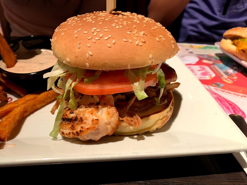 Red Robin Gourmet Burgers and Brews | 10237 152 St, Surrey, BC V3R 4G6, Canada | Phone: (604) 930-2415