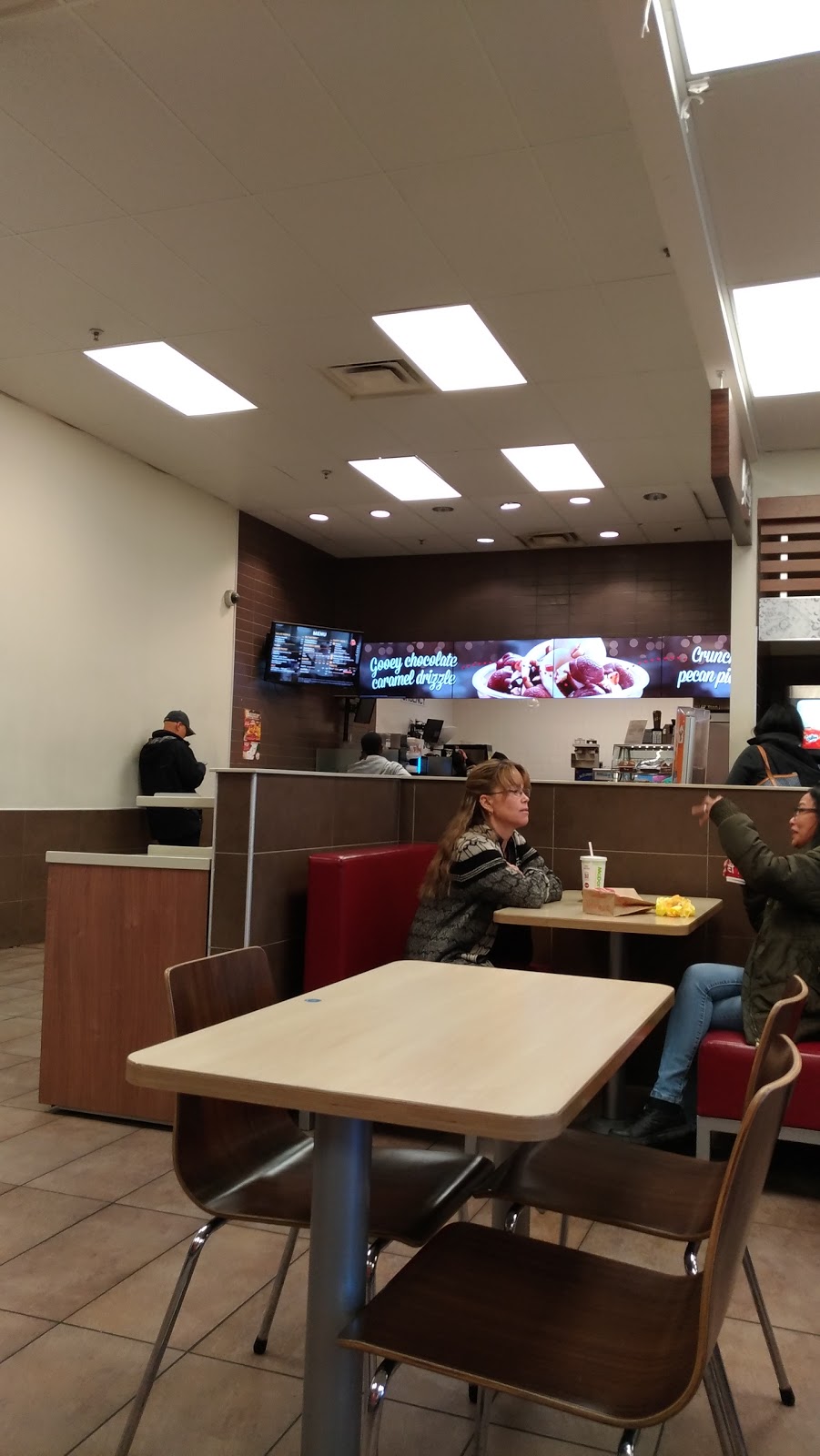 McDonalds | 1212 37 St SW, Calgary, AB T3C 1S3, Canada | Phone: (403) 686-6579