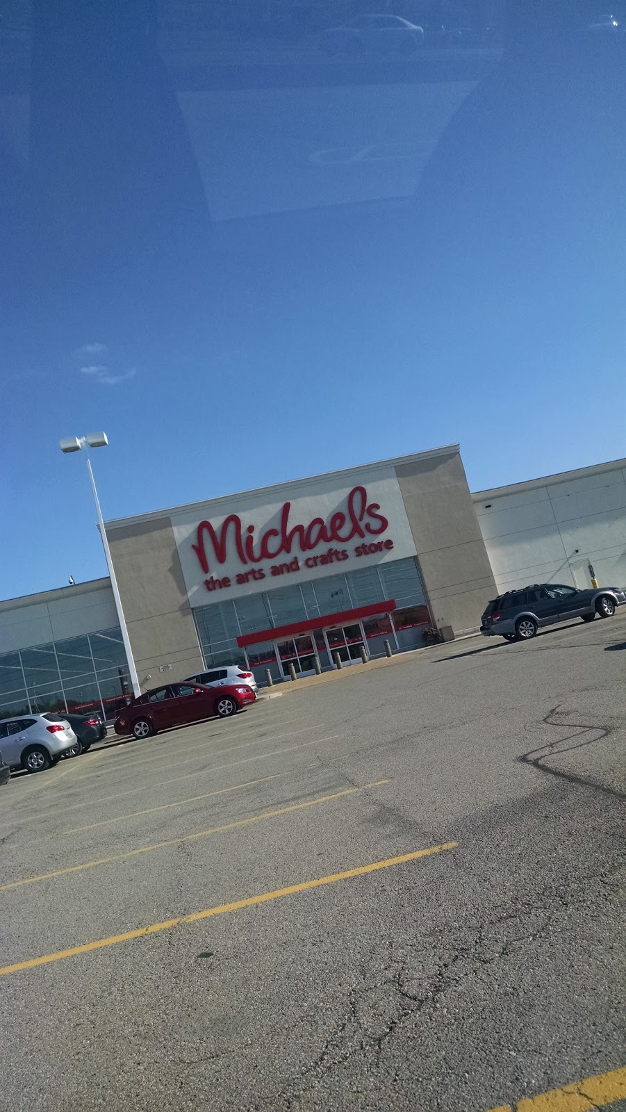 Michaels | 1751 Victoria St E, Whitby, ON L1N 9W4, Canada | Phone: (289) 316-0682