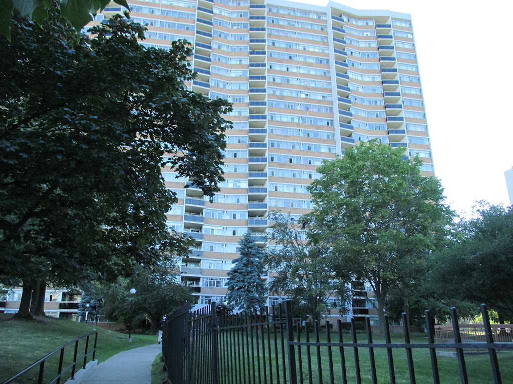 York Condominium Corporation 324 | 25 Silver Springs Blvd, Scarborough, ON M1V 1M9, Canada | Phone: (416) 293-1838