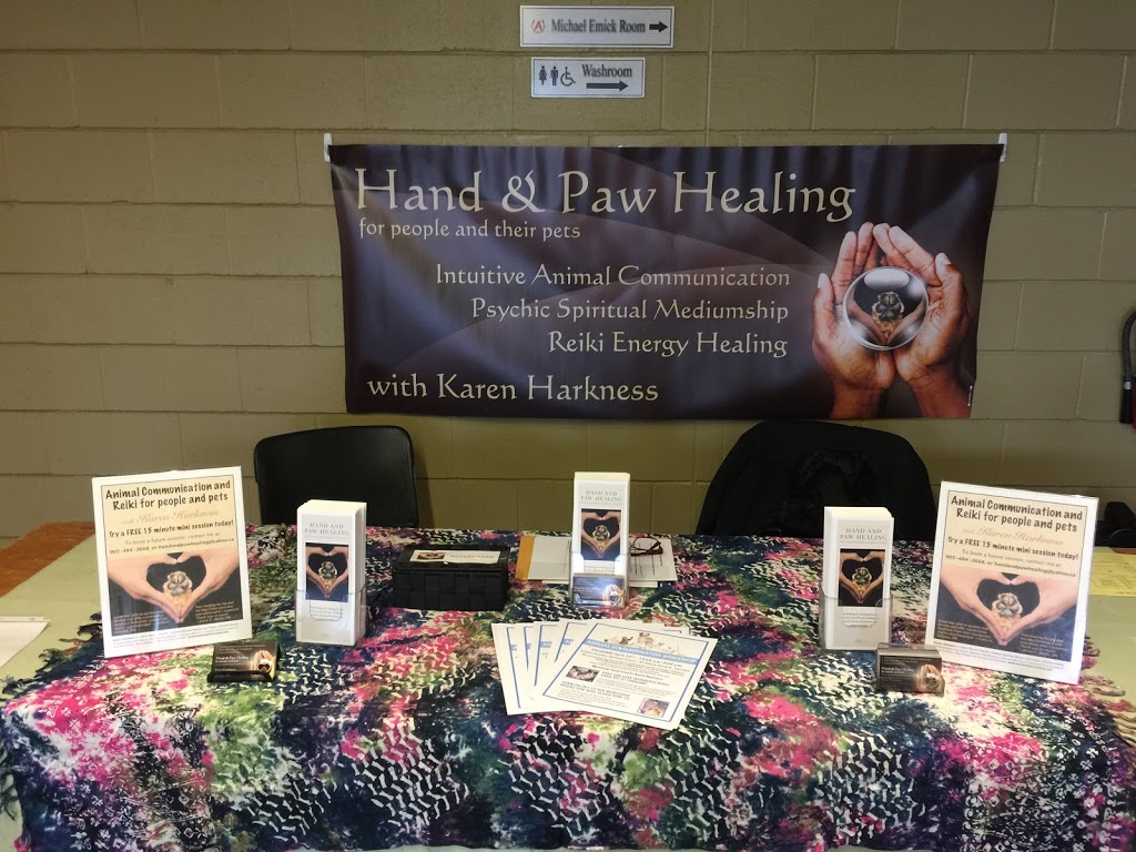 Hand and Paw Healing | 840 Beach Blvd, Hamilton, ON L8H 6Z4, Canada | Phone: (905) 484-3668