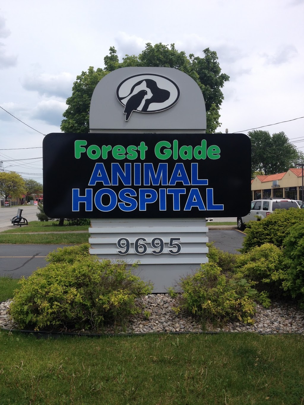Forest Glade Animal Hospital | 9695 Tecumseh Rd E, Windsor, ON N8R 1A5, Canada | Phone: (519) 735-6013