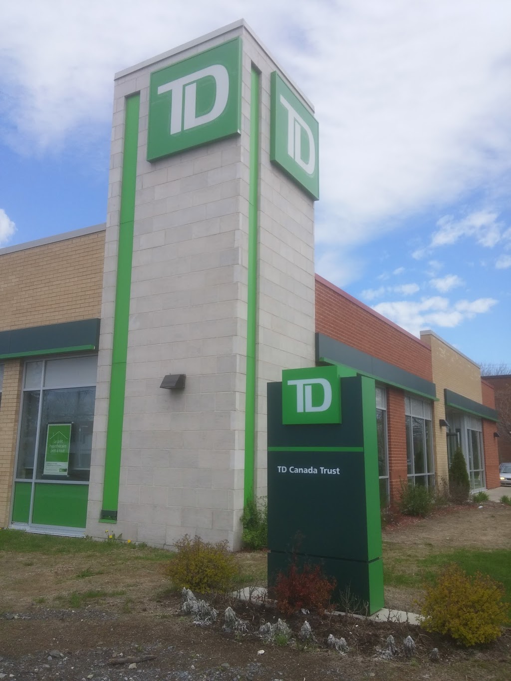 TD Canada Trust Branch and ATM | 5700 Grande Allée, Saint-Hubert, QC J3Y 1B1, Canada | Phone: (450) 676-7912