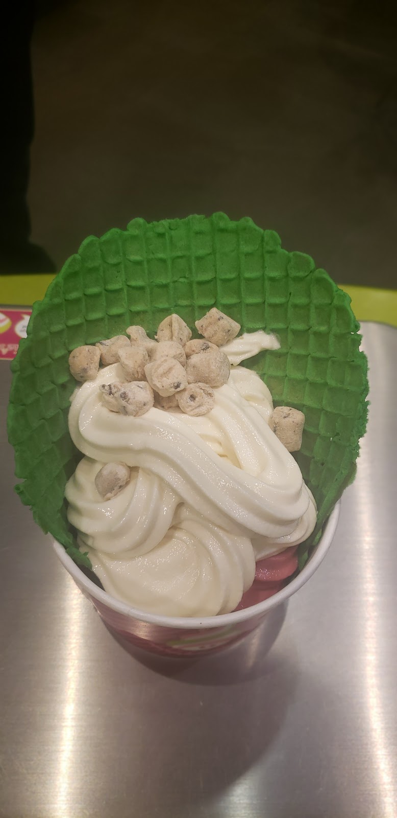 Menchies Southpointe Common | 2004 50 Ave Unit 117, Red Deer, AB T4R 3A2, Canada | Phone: (403) 342-2241