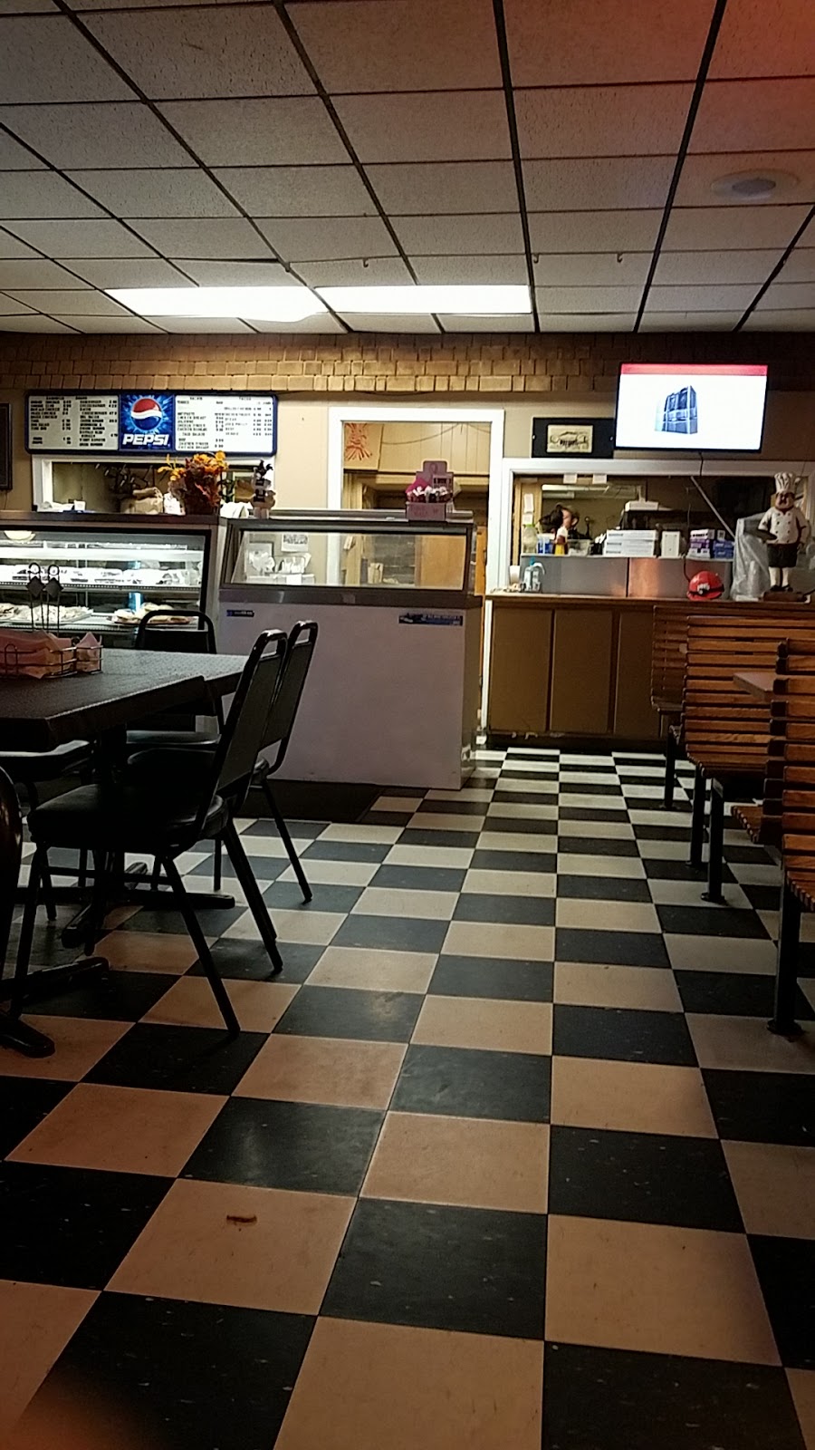 Eden Seafoods & Pizzeria | 8530 N Main St, Eden, NY 14057, USA | Phone: (716) 992-9020