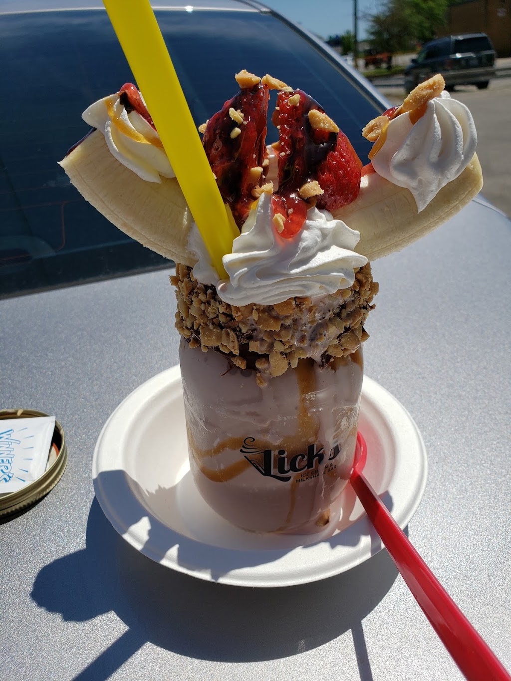 Licks Ice Cream & Milkshake Bar | 204 Carlow Rd, Port Stanley, ON N5L 1C5, Canada | Phone: (519) 782-7977