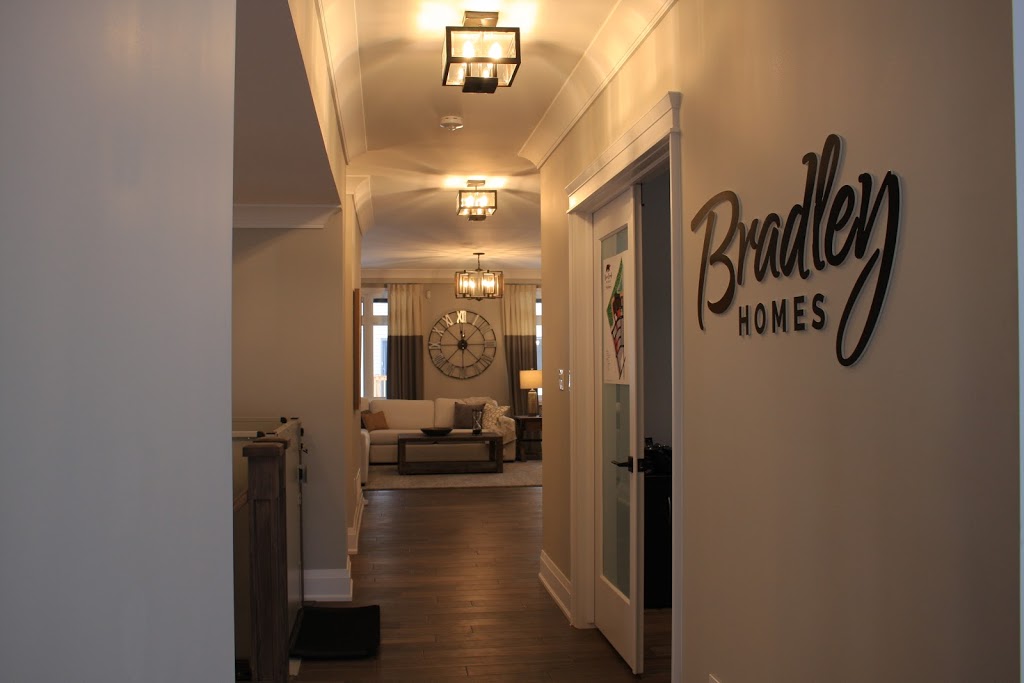 Bradley Homes (Sales Office) | 155 Franklin Trail, Barrie, ON L9J 0J1, Canada | Phone: (866) 404-6142