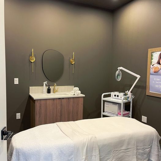 Gentle Touch Spa & Laser Centre | 84 Hogan Ct Unit D3, Bedford, NS B4B 2G2, Canada | Phone: (902) 429-6611