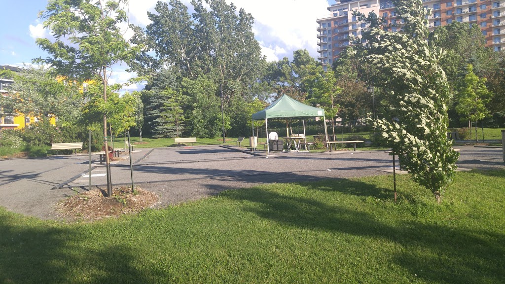 Parc Saint-Laurent | Rue des Saules, Brossard, QC J4X 2X4, Canada