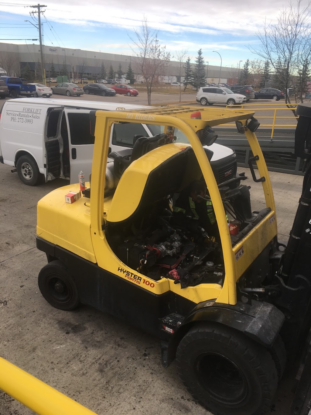 Premium Forklift | 6613 44 St SE #4, Calgary, AB T2C 2C9, Canada | Phone: (403) 272-3993