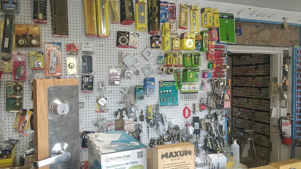 Locksmiths & Safemen Security Hardware Ltd | 97 Queen St W, Brampton, ON L6Y 1M2, Canada | Phone: (905) 459-1110