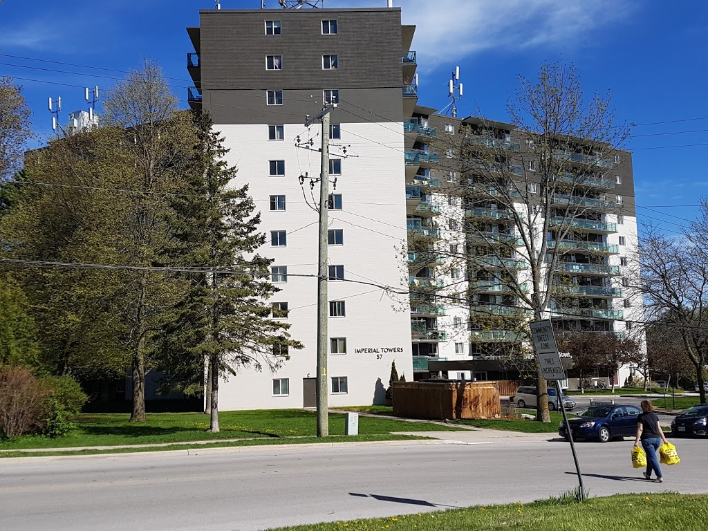 37 Johnson Street Apartments | 37 Johnson St, Barrie, ON L4M 5C3, Canada | Phone: (249) 315-0043