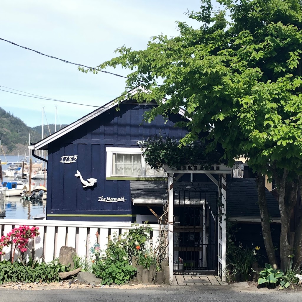 The Mermaid Cottage in Cowichan Bay | 1783 Cowichan Bay Rd, Cowichan Bay, BC V0R 1N0, Canada | Phone: (604) 612-2255