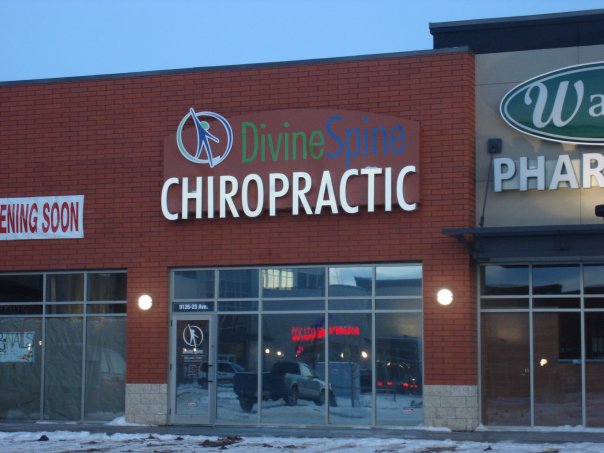 Divine Spine South Edmonton | 9126 23 Ave NW, Edmonton, AB T6N 1L6, Canada | Phone: (780) 490-7585