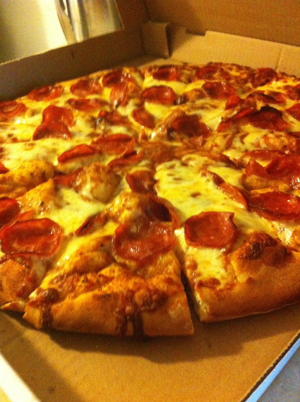 Muldoons Pizza | 925 Wonderland Rd S, London, ON N6K 3R5, Canada | Phone: (519) 471-0607