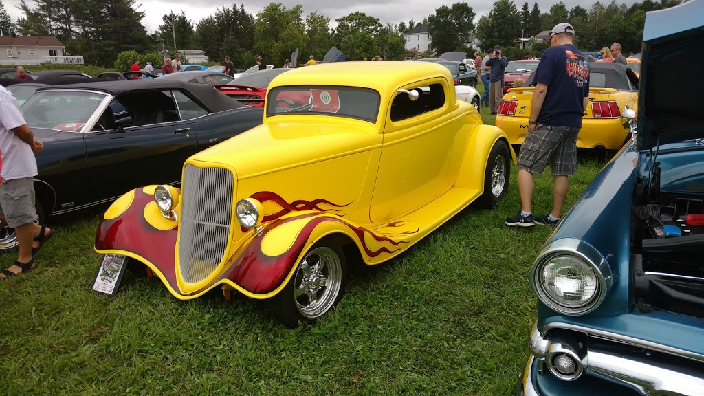 Carrosserie Vintage | 4196 Route des Rivières, Saint-Étienne-de-Lauzon, QC G6J 1E4, Canada | Phone: (418) 496-6010