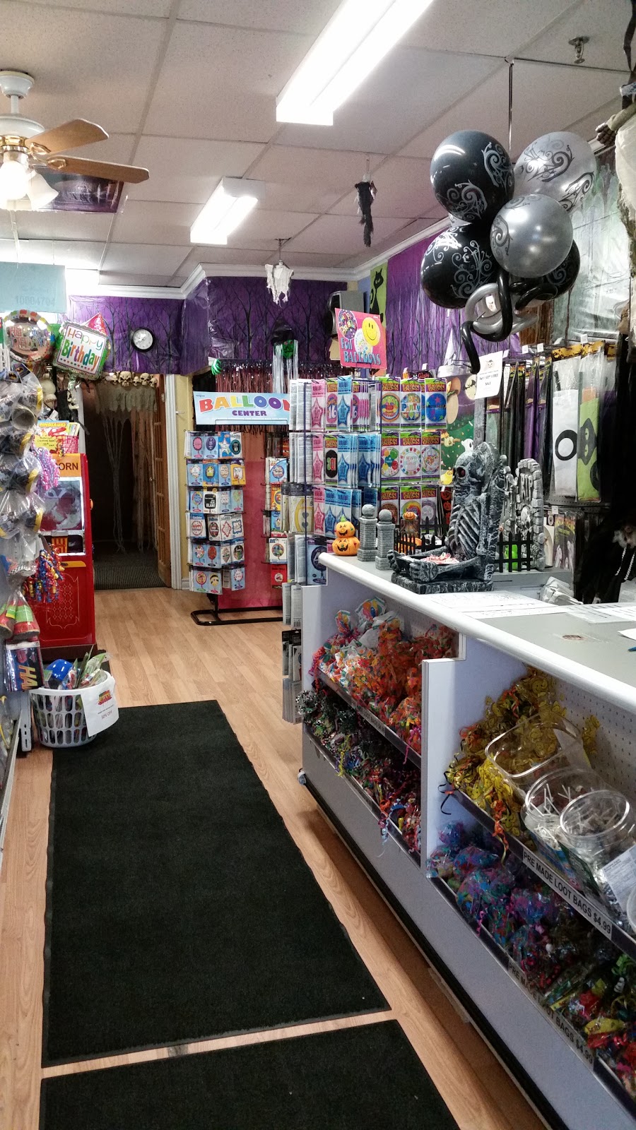 Make It Epic Balloon & Party Supplies | 404 The Queensway S, Keswick, ON L4P 2C5, Canada | Phone: (905) 476-6363