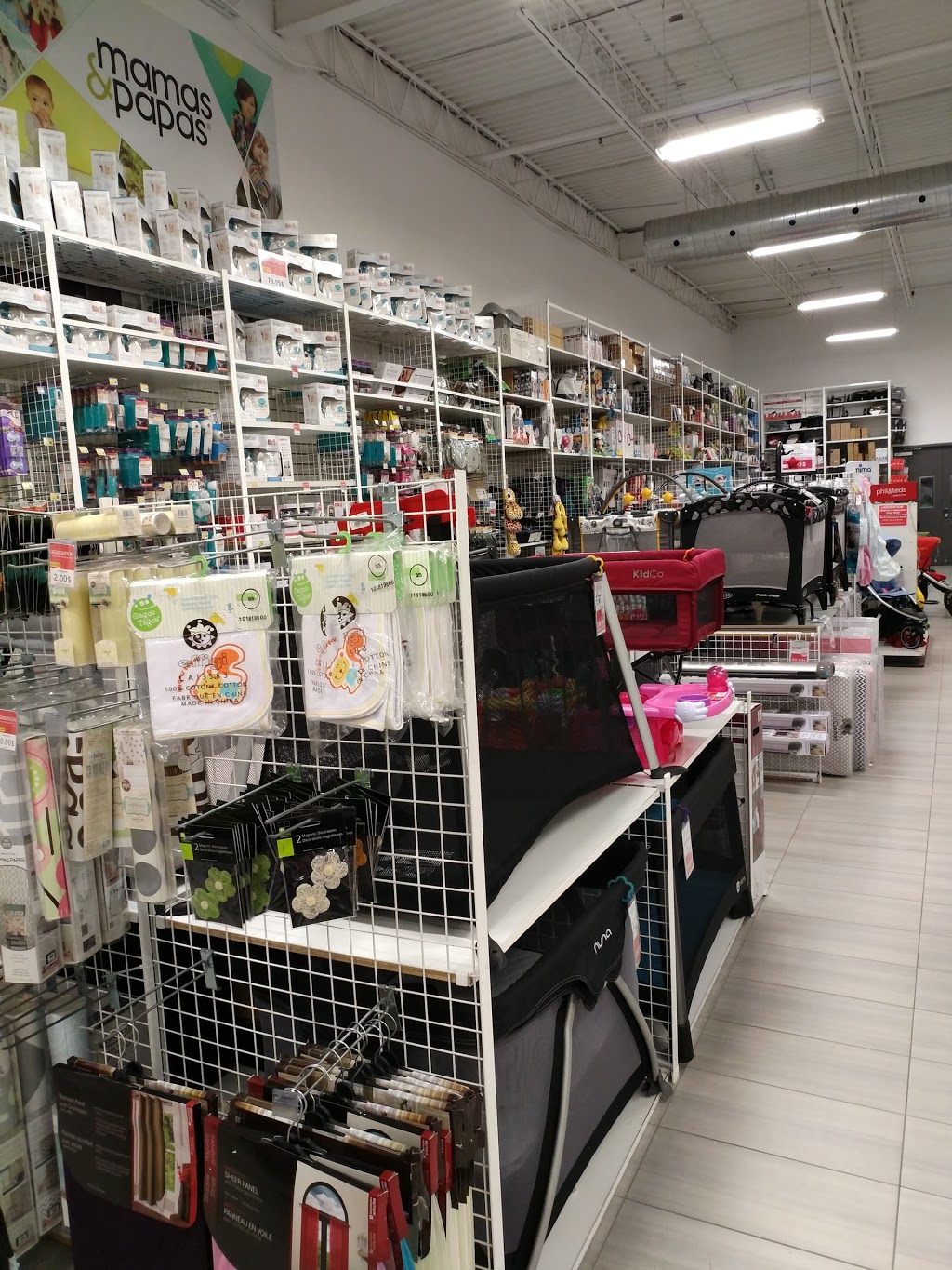 Bô Bébé Laval | 2205 Boul Industriel, Laval, QC H7S 1P8, Canada | Phone: (450) 669-2323