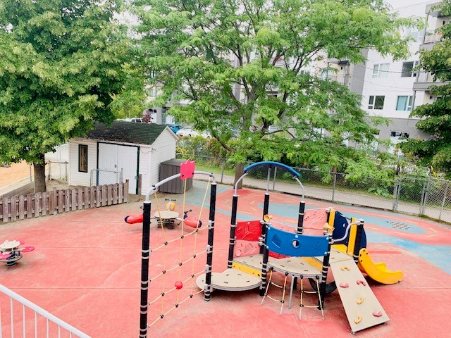 Centre de la Petite enfance La Maison de Bécassine | 2200 Rue des Grands-Ducs, Drummondville, QC J2C 6W6, Canada | Phone: (819) 472-1811