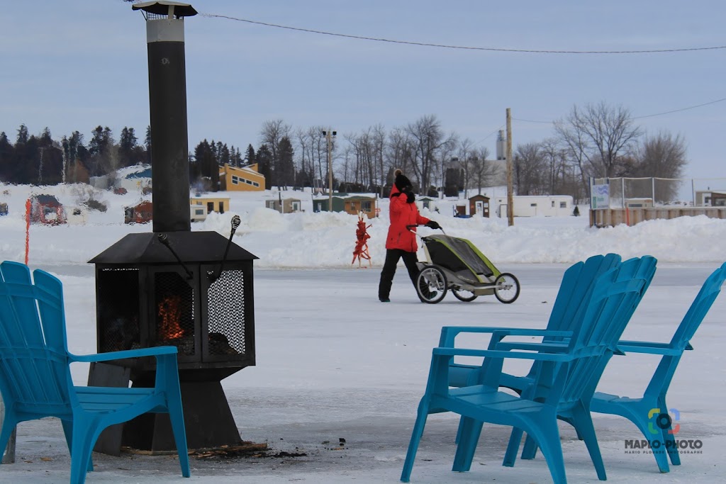 Village on Ice | 1182 Bd Saint-Joseph, Roberval, QC G8H 2M4, Canada | Phone: (418) 637-2036