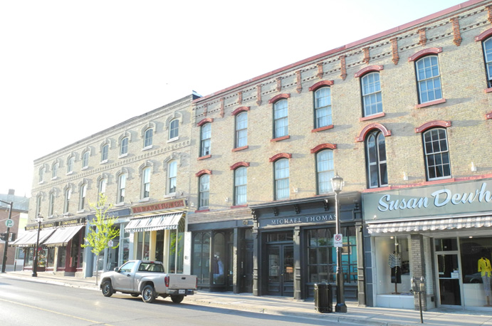 Michael Thomas Antiques, Art & Furnishings | 318 Dundurn St S, Hamilton, ON L8P 4L6, Canada | Phone: (289) 389-2000