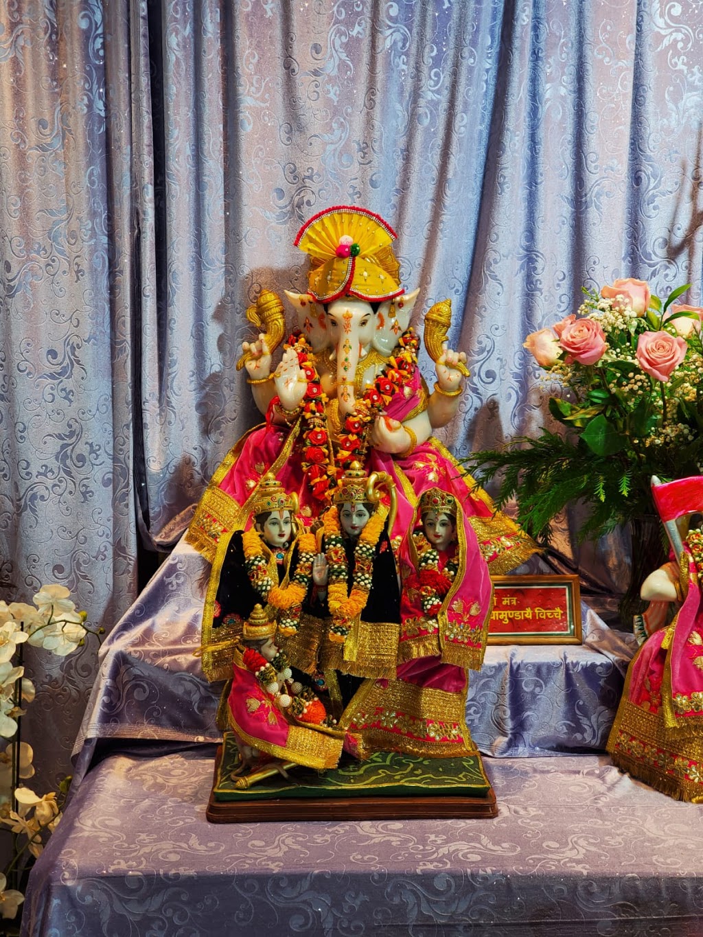 Bhameshwari temple | 7984 123rd St, Surrey, BC V3W 3V4, Canada | Phone: (604) 572-0406