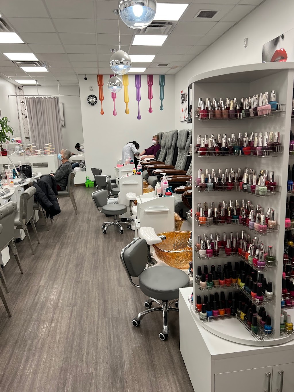 Regal Nails, Salon & Spa | 1000 Taylor Ave, Winnipeg, MB R3M 3Z4, Canada | Phone: (204) 452-6789