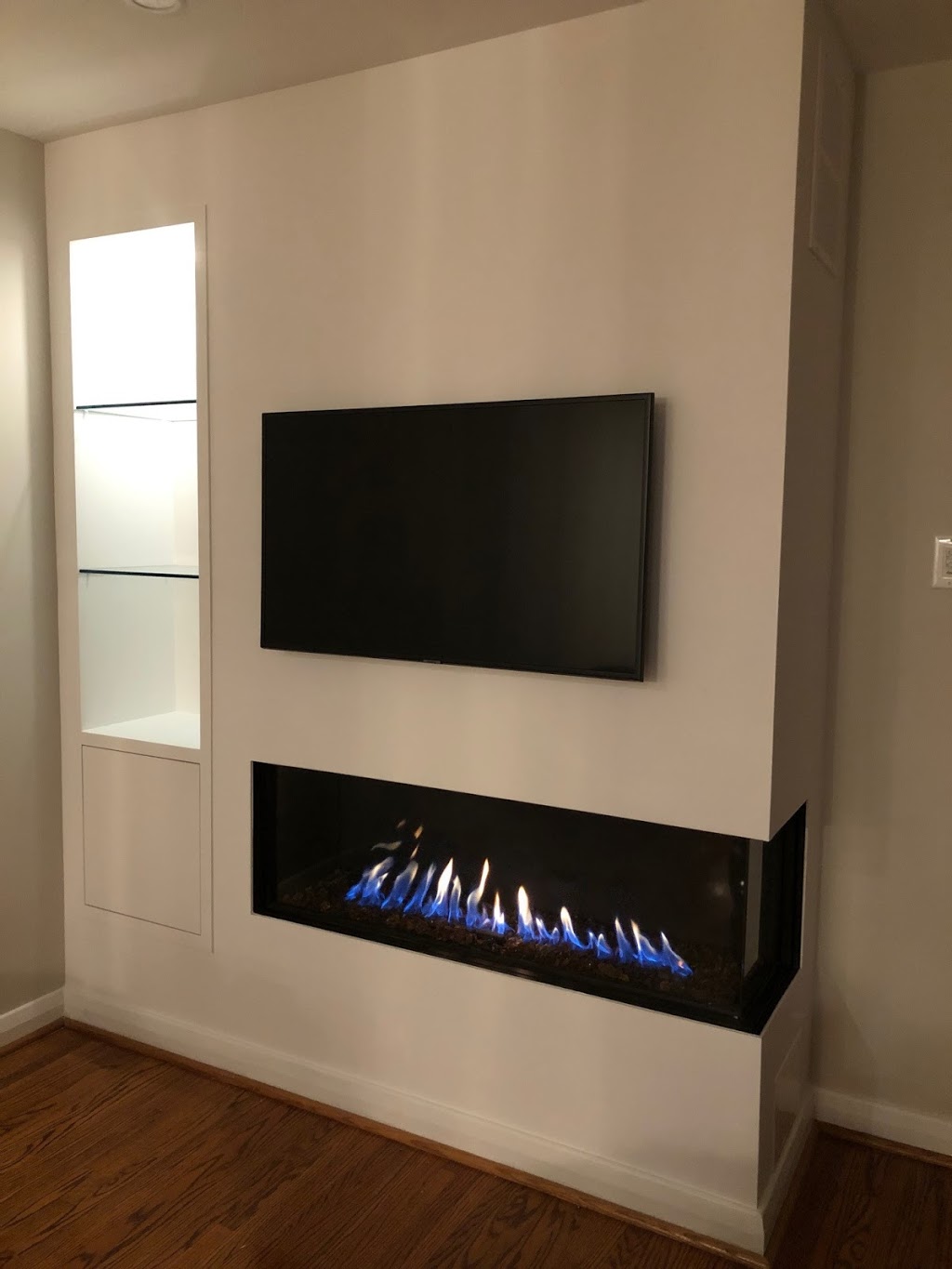 Felco Fireplace and Mantel | 521 North Service Rd E, Oakville, ON L6H 1A5, Canada | Phone: (905) 849-3521