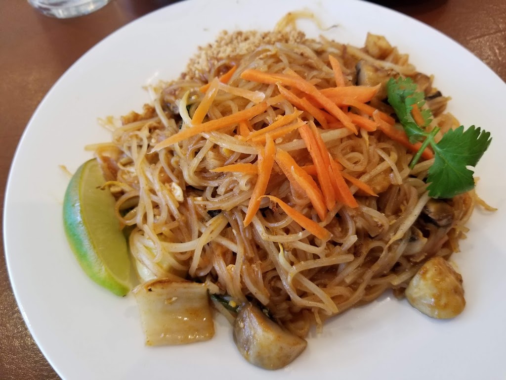 Thai Delicious | 301 Dundas St W, Whitby, ON L1N 2M6, Canada | Phone: (905) 430-9997