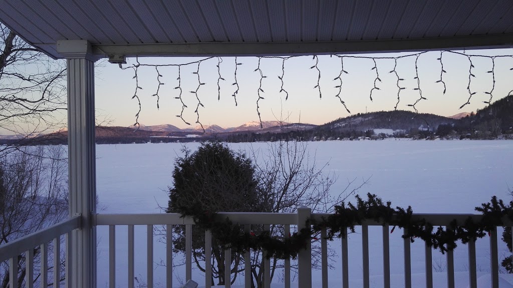 Gîte Au Ptit Paradis | 7 Chemin Lavoie, Saint-Aimé-des-Lacs, QC G0T 1S0, Canada | Phone: (418) 439-3177