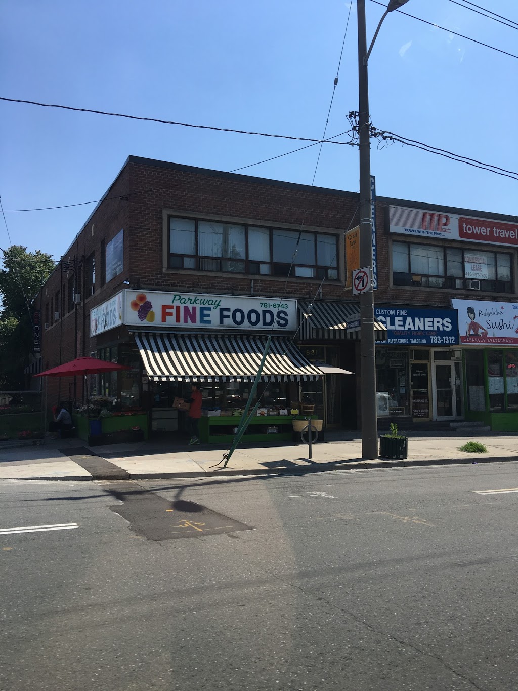 Parkway Fine Foods | 881 Eglinton Ave W, York, ON M6C 2C1, Canada | Phone: (416) 781-6743