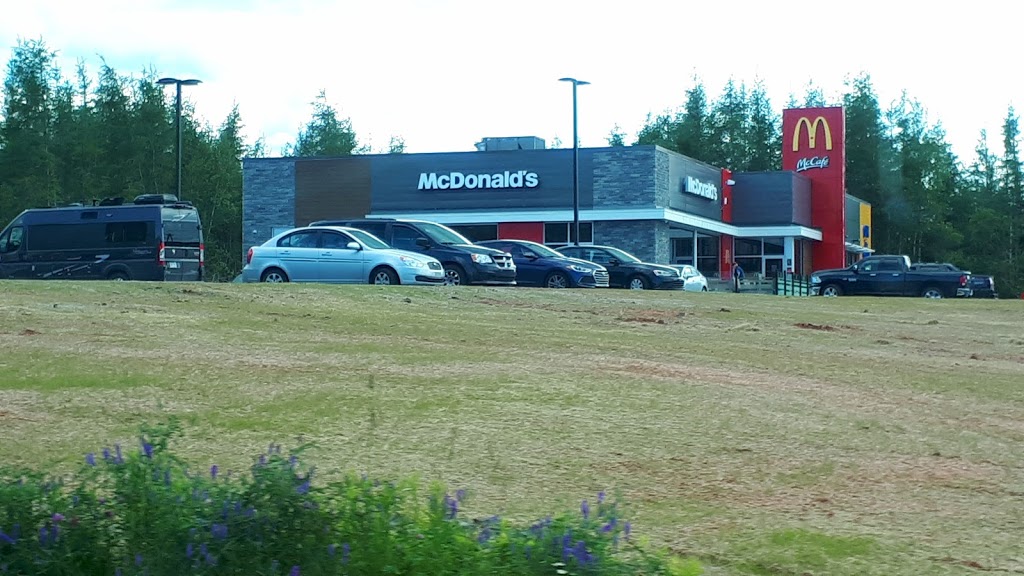 McDonalds | 624 Pictou Rd, Valley, NS B6L 2S5, Canada | Phone: (902) 897-9640