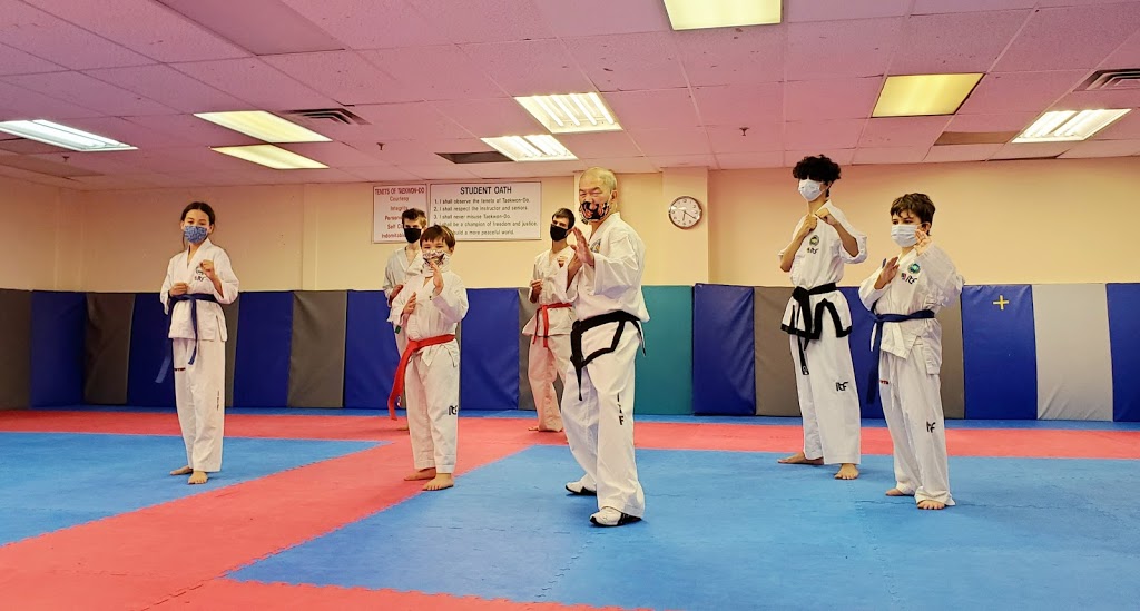 Kous Taekwon-Do | Greenbank Rd, Ottawa, ON K2J, Canada | Phone: (613) 862-2101