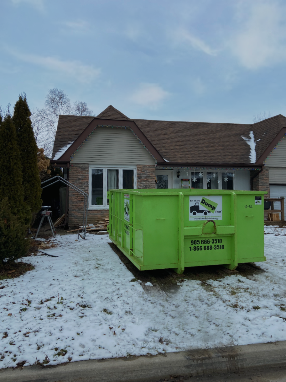 Bin There Dump That - Kawartha Lakes | 32 Walsh Rd Building 2, Lindsay, ON K9V 4R3, Canada | Phone: (866) 688-3510