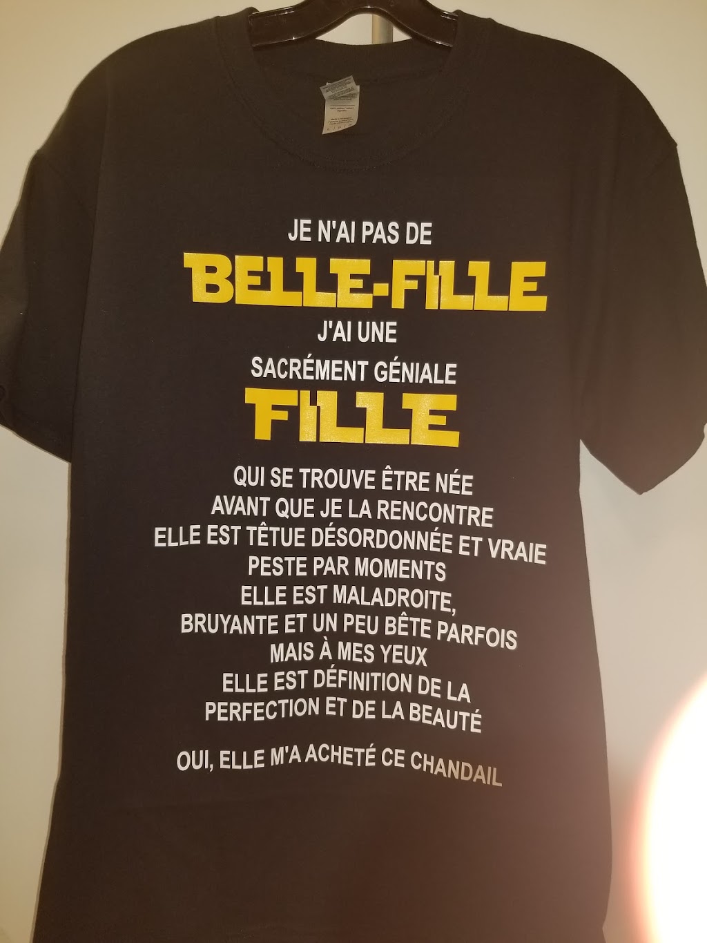 ATELIER T-SHIRT | 5401 Boulevard des Galeries #220, Québec, QC G2K 1N4, Canada | Phone: (418) 624-9770