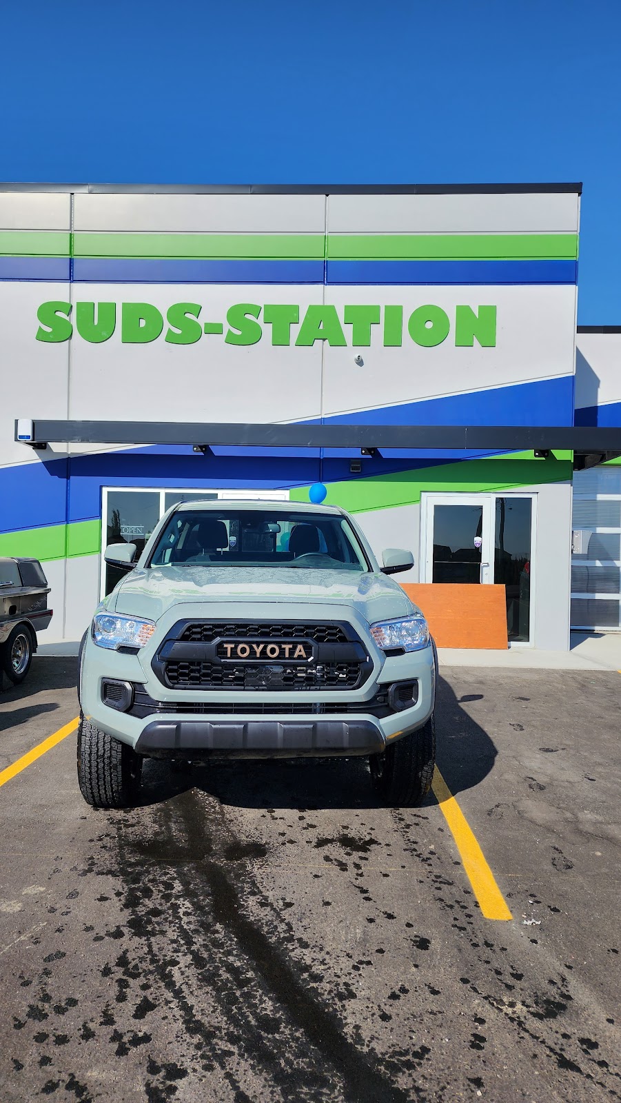 Suds-Station CarWash | 10 Waskasoo Ave, Penhold, AB T0M 1R0, Canada | Phone: (587) 457-2687