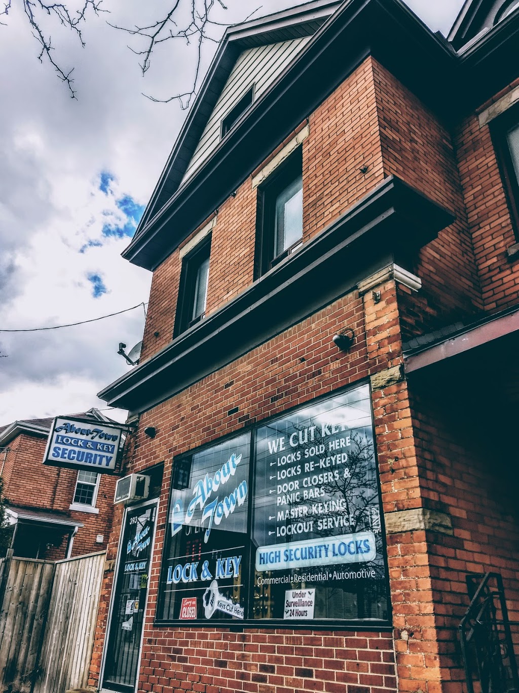 About Town Lock & Key | 393 Cannon St E, Hamilton, ON L8L 2C5, Canada | Phone: (905) 525-5564