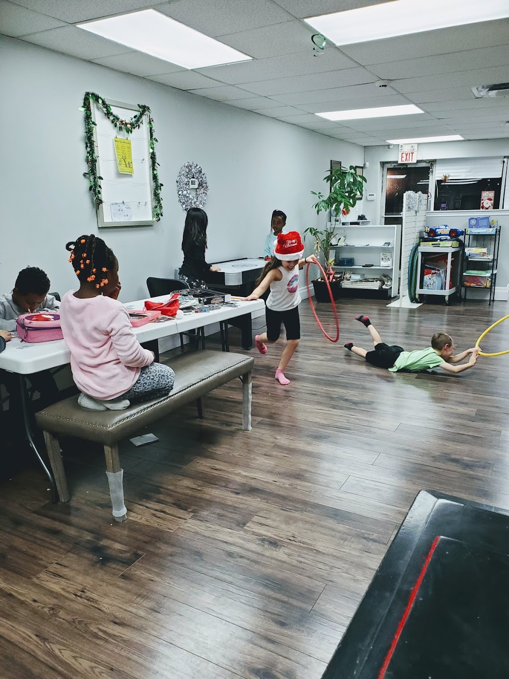 Golden Tree Kids Center | 2655 Liruma Rd #3, Mississauga, ON L5K 1Y9, Canada | Phone: (905) 403-8840